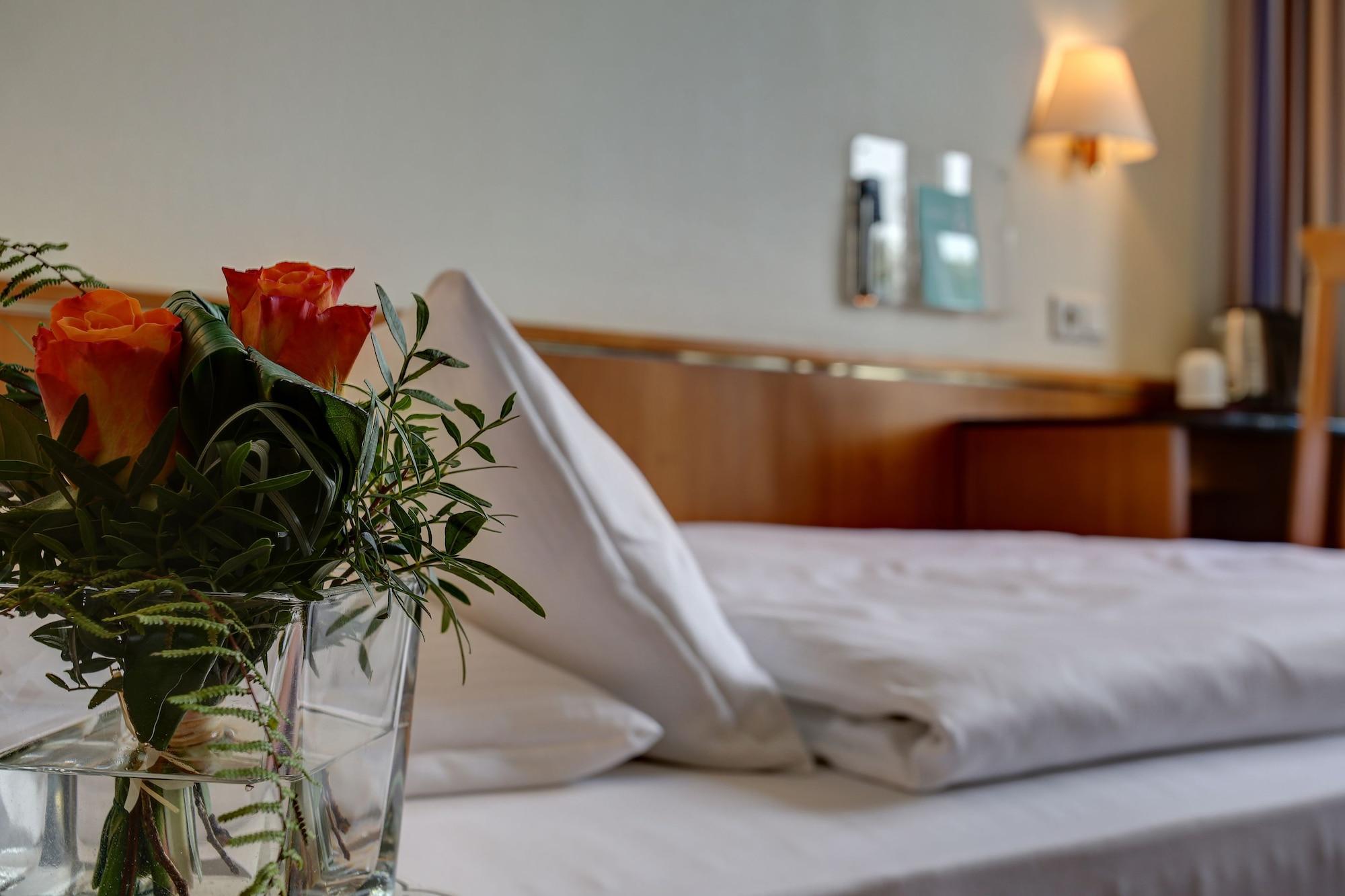 Trip Inn Hotel Esplanade, Duesseldorf Dış mekan fotoğraf