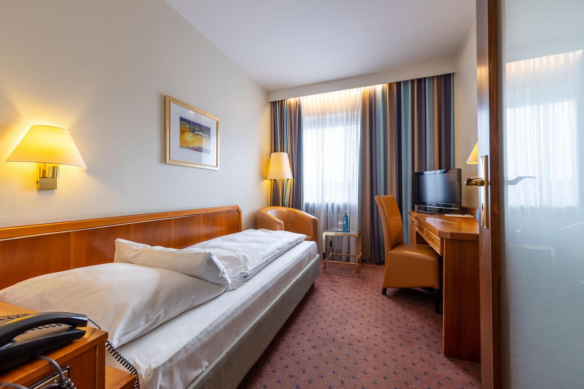 Trip Inn Hotel Esplanade, Duesseldorf Dış mekan fotoğraf