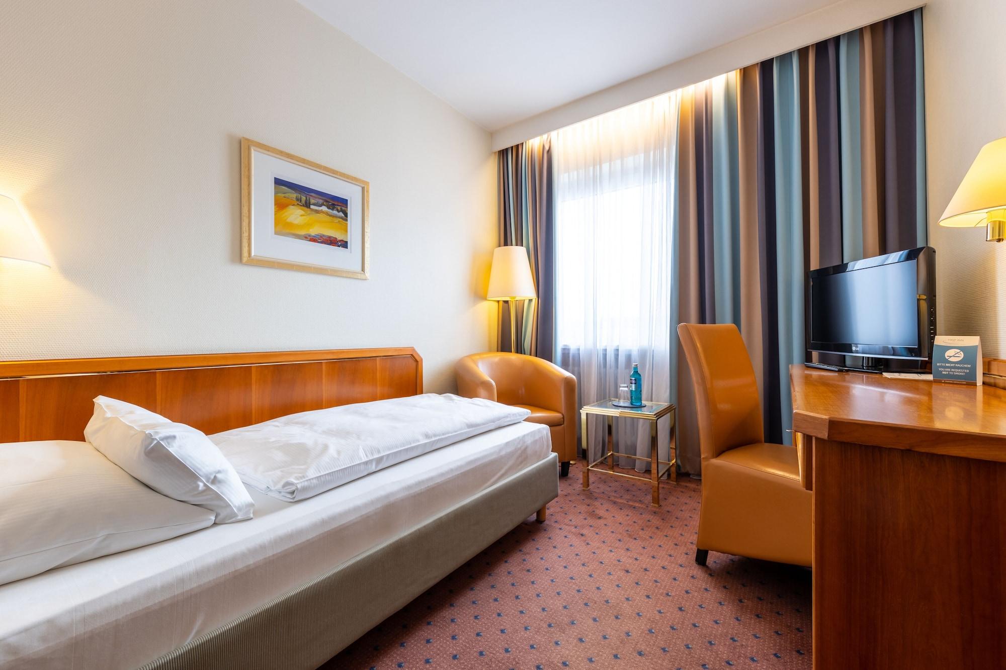 Trip Inn Hotel Esplanade, Duesseldorf Dış mekan fotoğraf