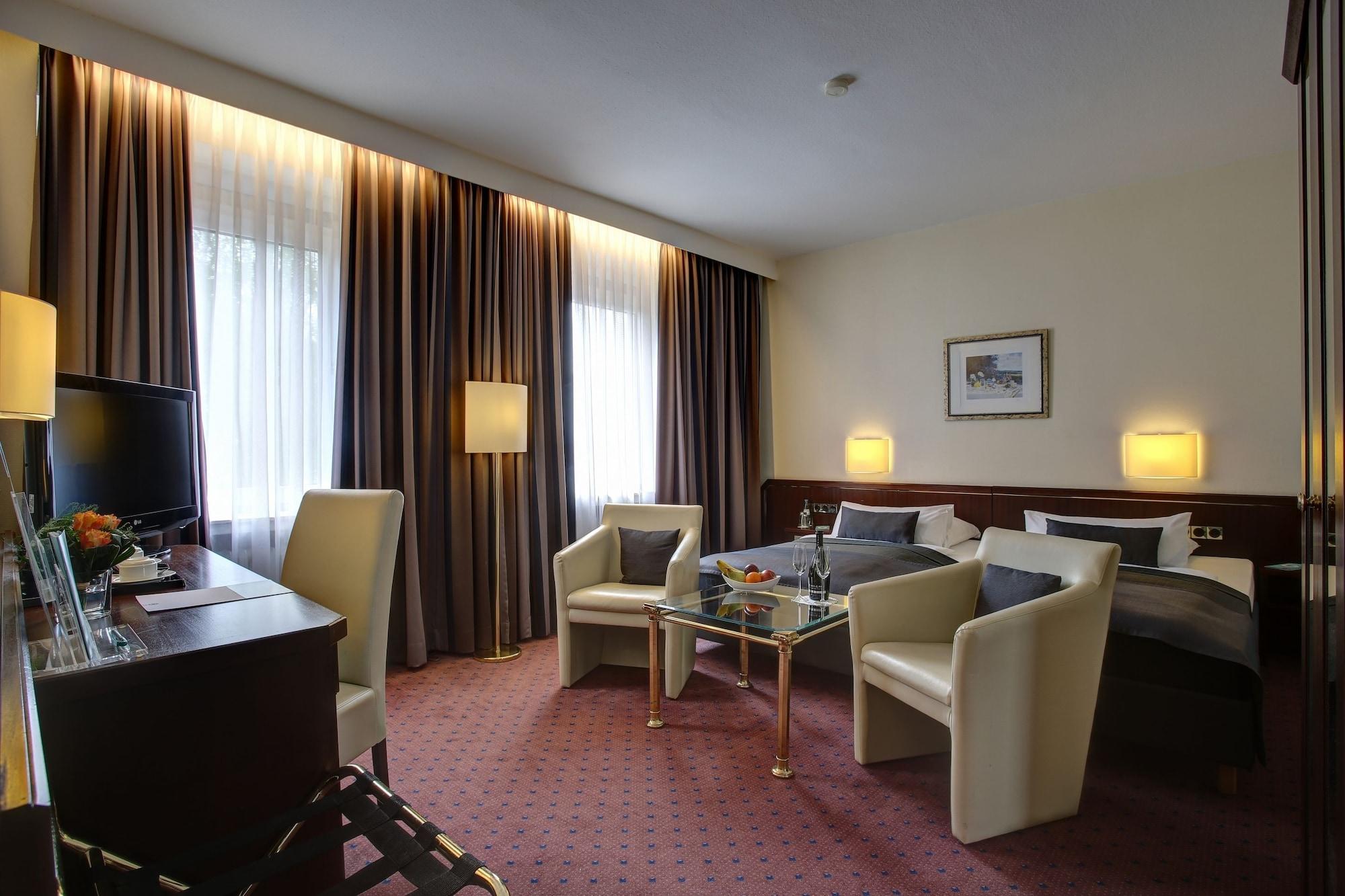 Trip Inn Hotel Esplanade, Duesseldorf Dış mekan fotoğraf