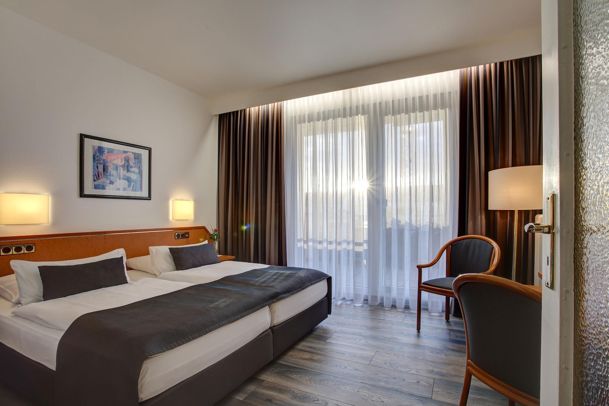 Trip Inn Hotel Esplanade, Duesseldorf Dış mekan fotoğraf
