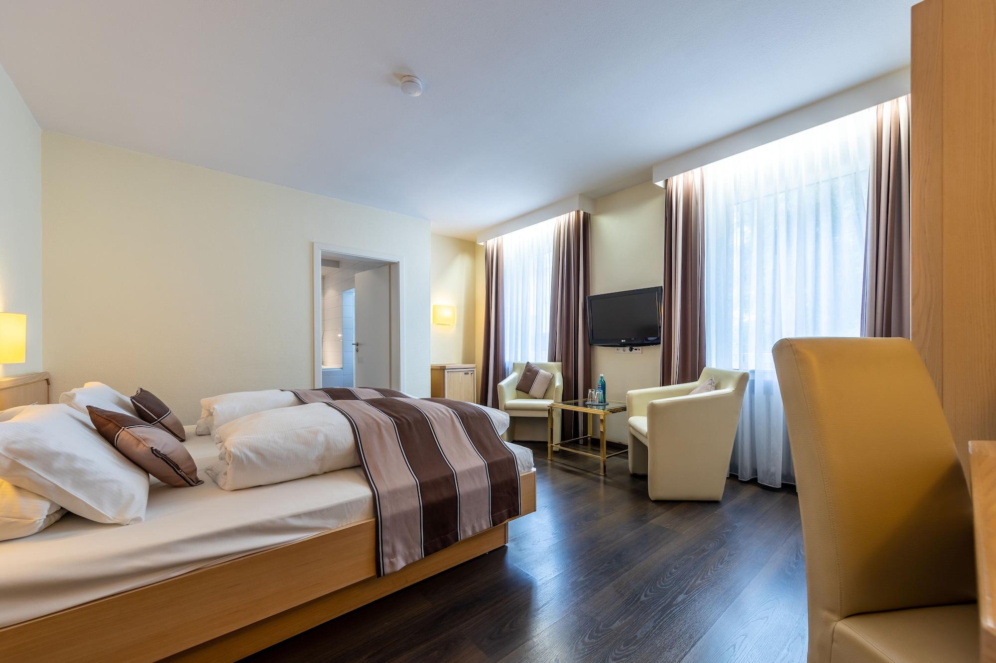 Trip Inn Hotel Esplanade, Duesseldorf Dış mekan fotoğraf