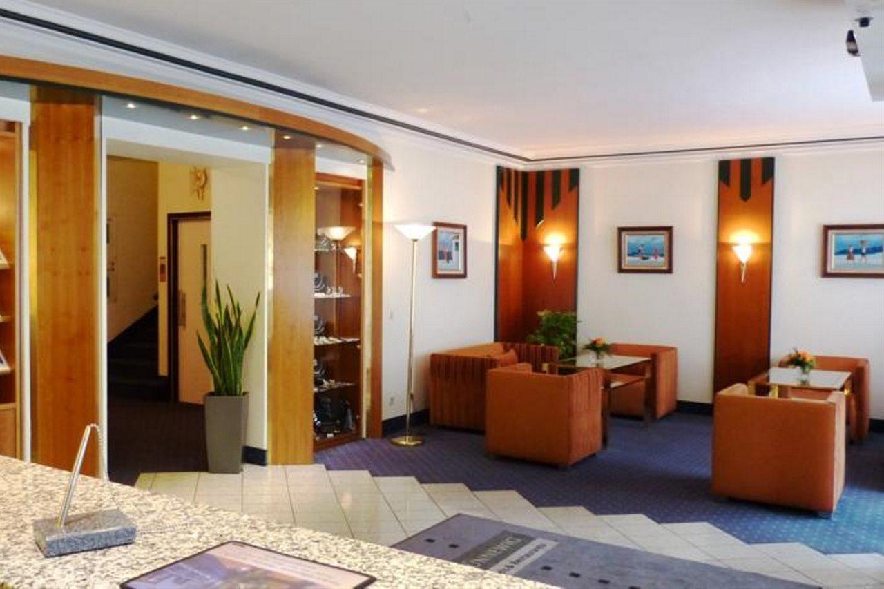 Trip Inn Hotel Esplanade, Duesseldorf Dış mekan fotoğraf