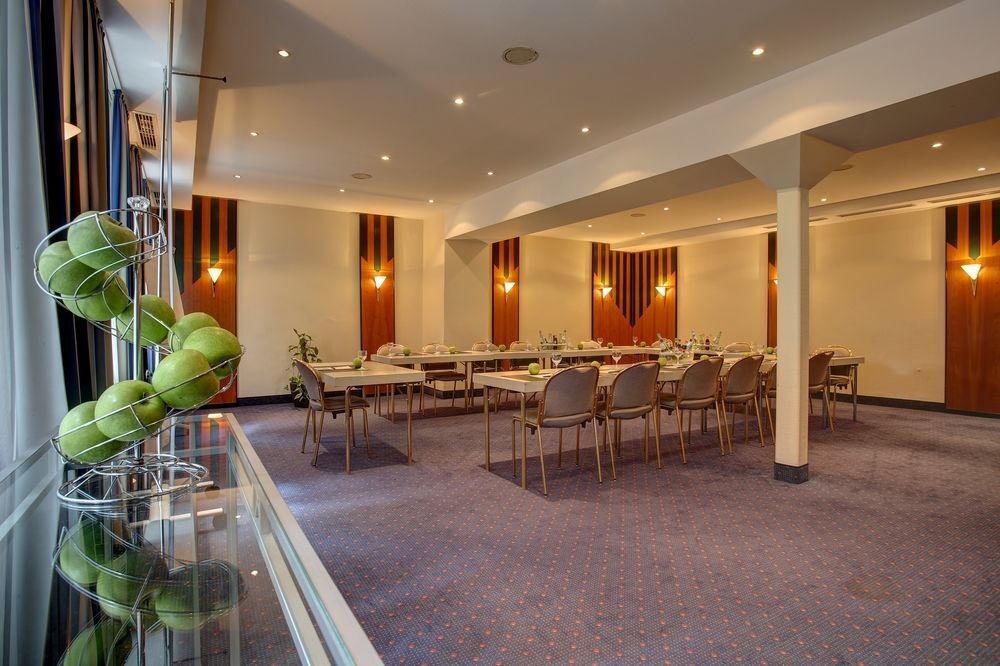 Trip Inn Hotel Esplanade, Duesseldorf Dış mekan fotoğraf