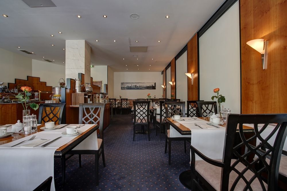 Trip Inn Hotel Esplanade, Duesseldorf Dış mekan fotoğraf